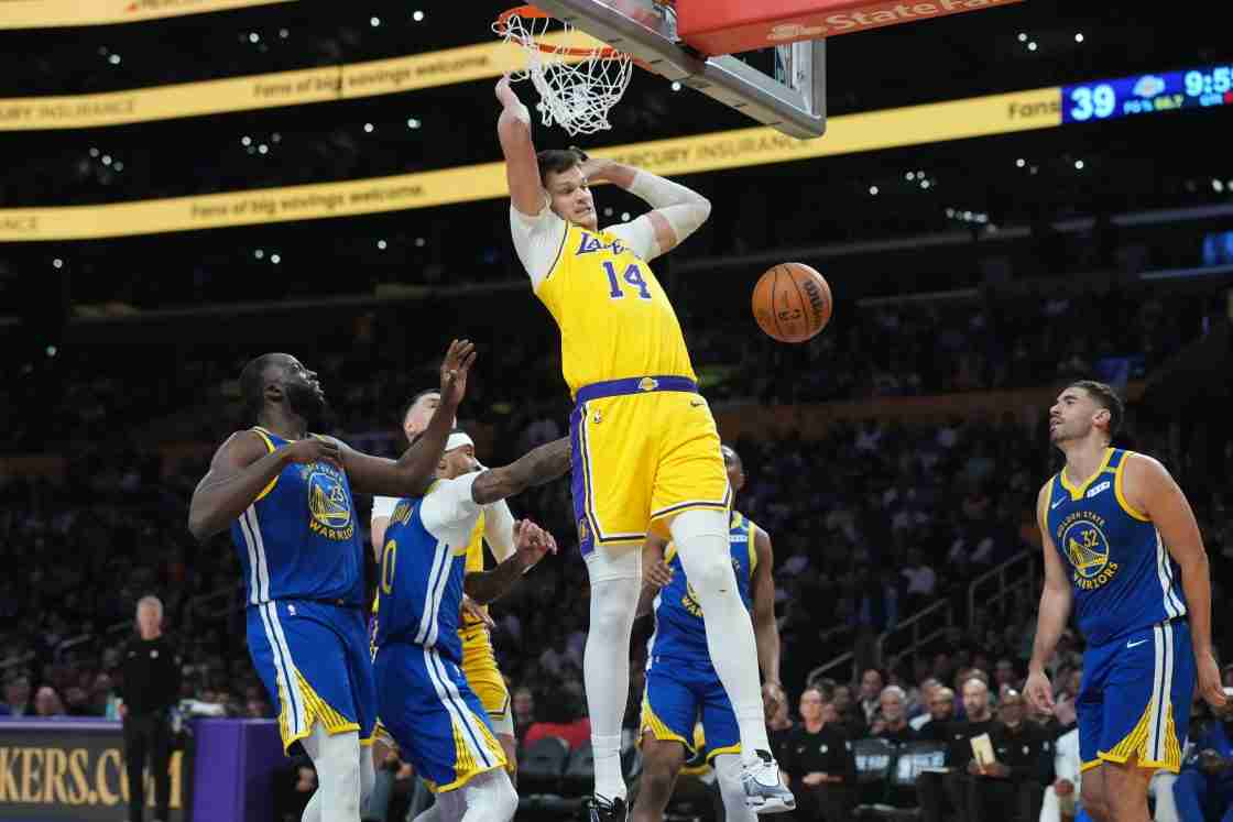 NBA: Golden State Warriors at Los Angeles Lakers